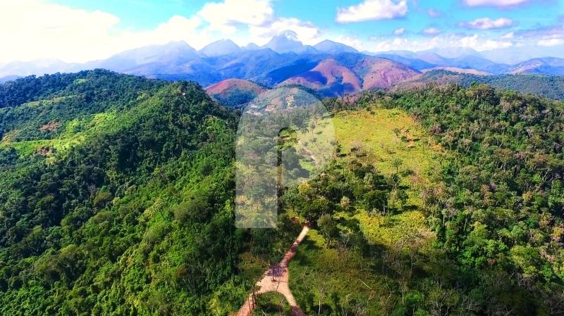 Terreno Residencial à venda em Pedro do Rio, Petrópolis - RJ